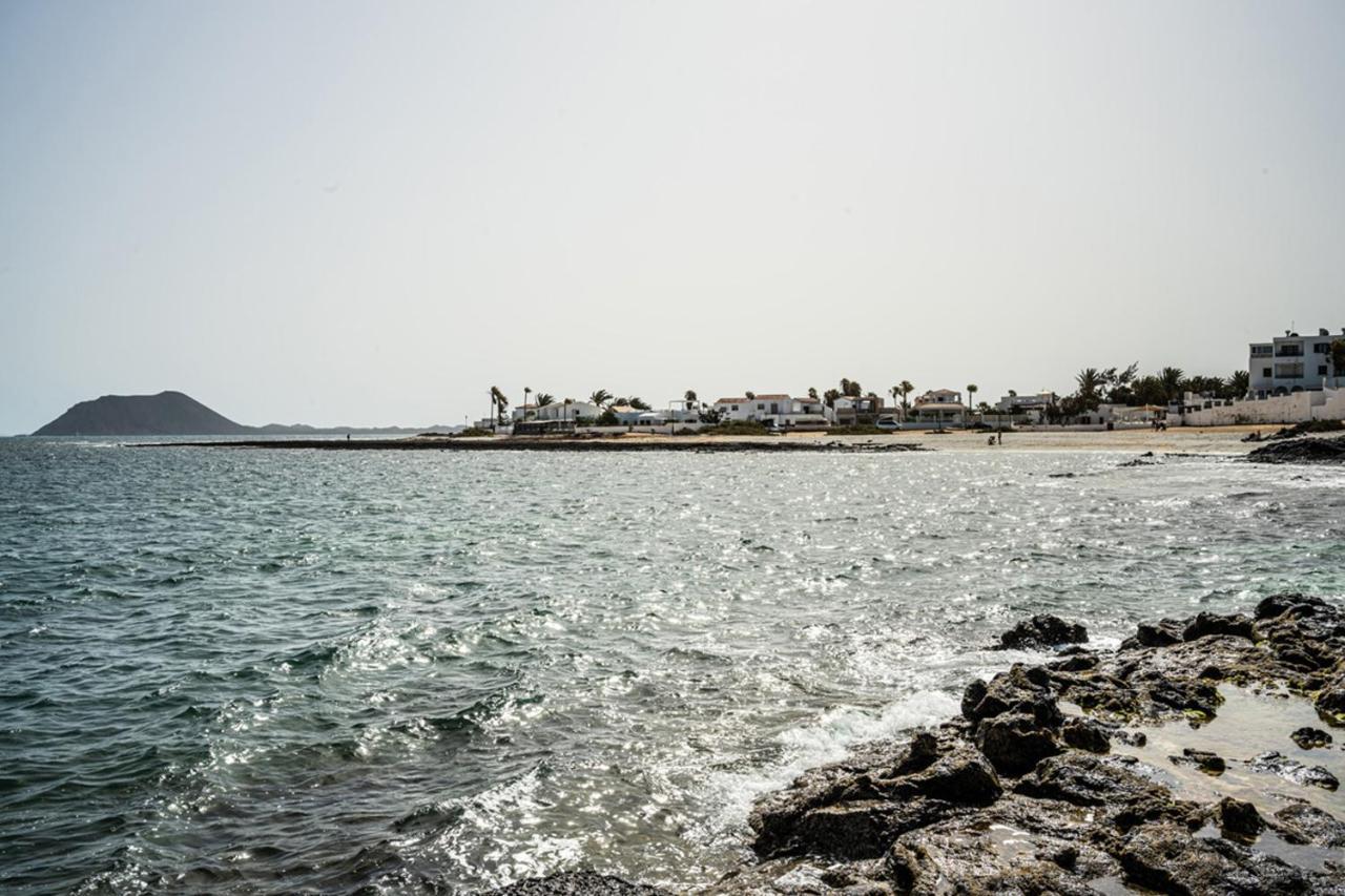 Villa La Maja Beachfront Коральео Экстерьер фото